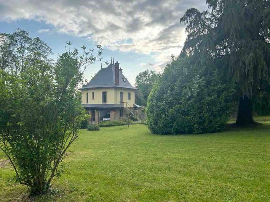 Maison Independante La Quietas Sur Les Hauteurs De Sedan Villa Exterior photo